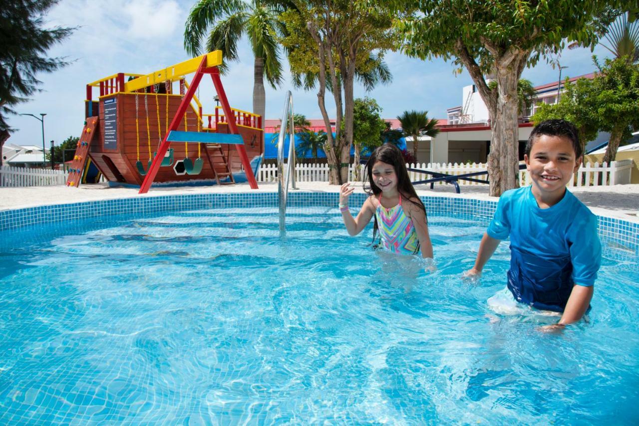 Simpson Bay Resort Marina & Spa Extérieur photo
